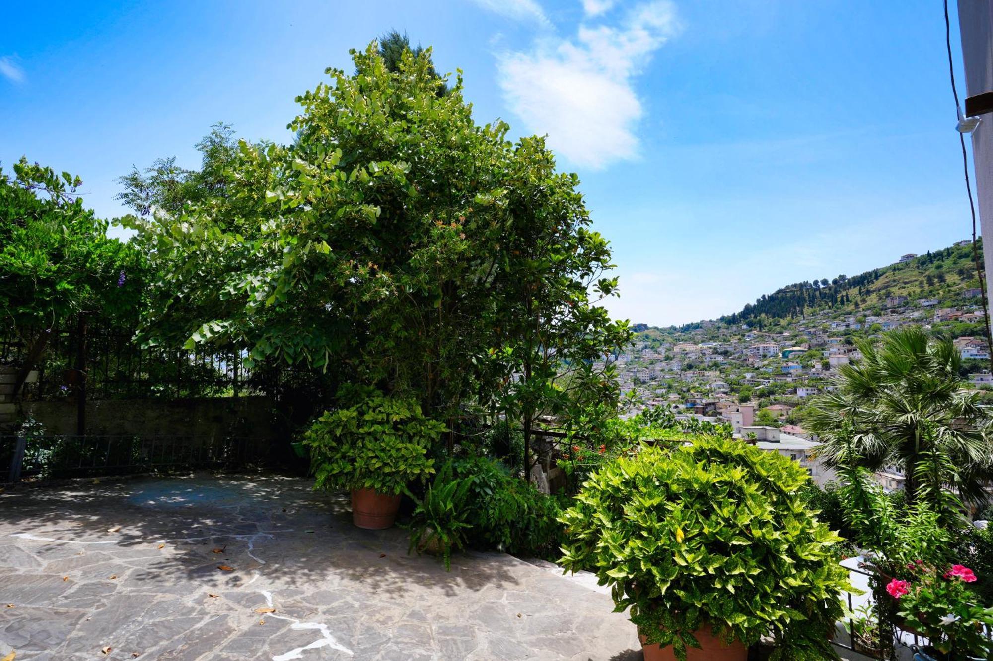 Banushi Apartment Gjirokastër
