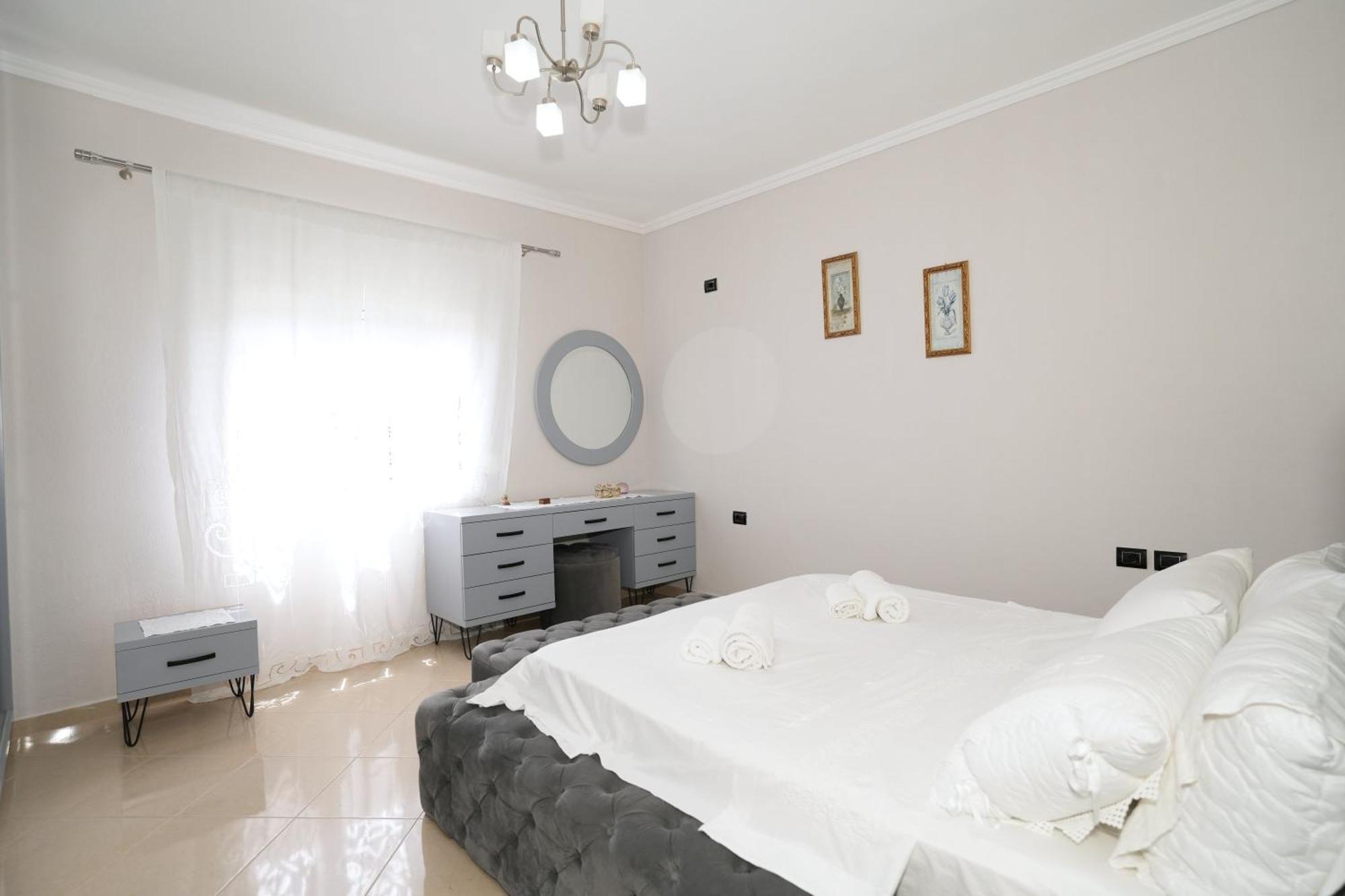 Apartment Banushi Gjirokastër