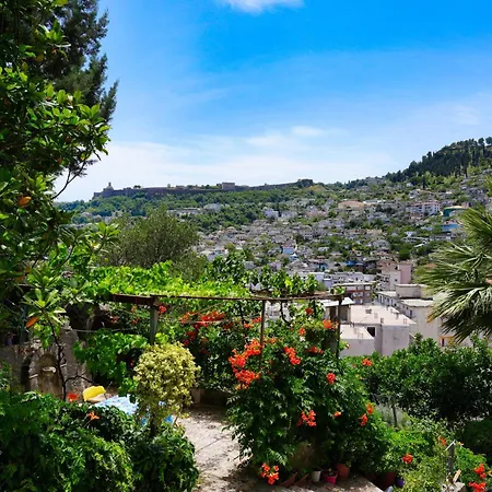 Vila Banushi Gjirokastër Exterior foto