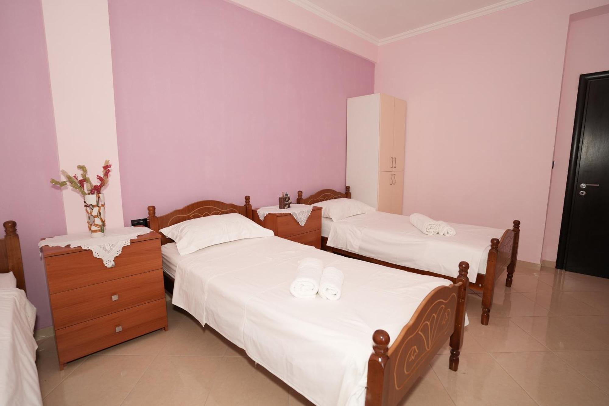 Banushi Apartamento *